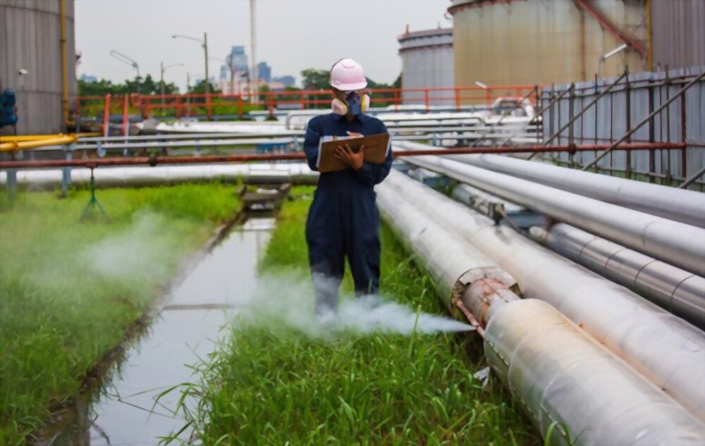 Figure 13: Visual inspection of steam piping for leaks and deterioration of insulation.