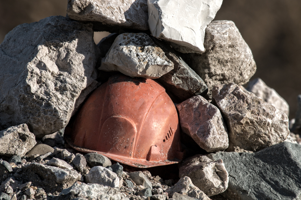 Figure 6: Loose stone workspaces should be inspected prior to deployment of personnel and vehicles.